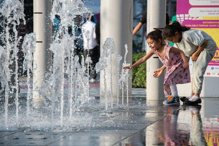 crystal fountains - expo 2020 dubai